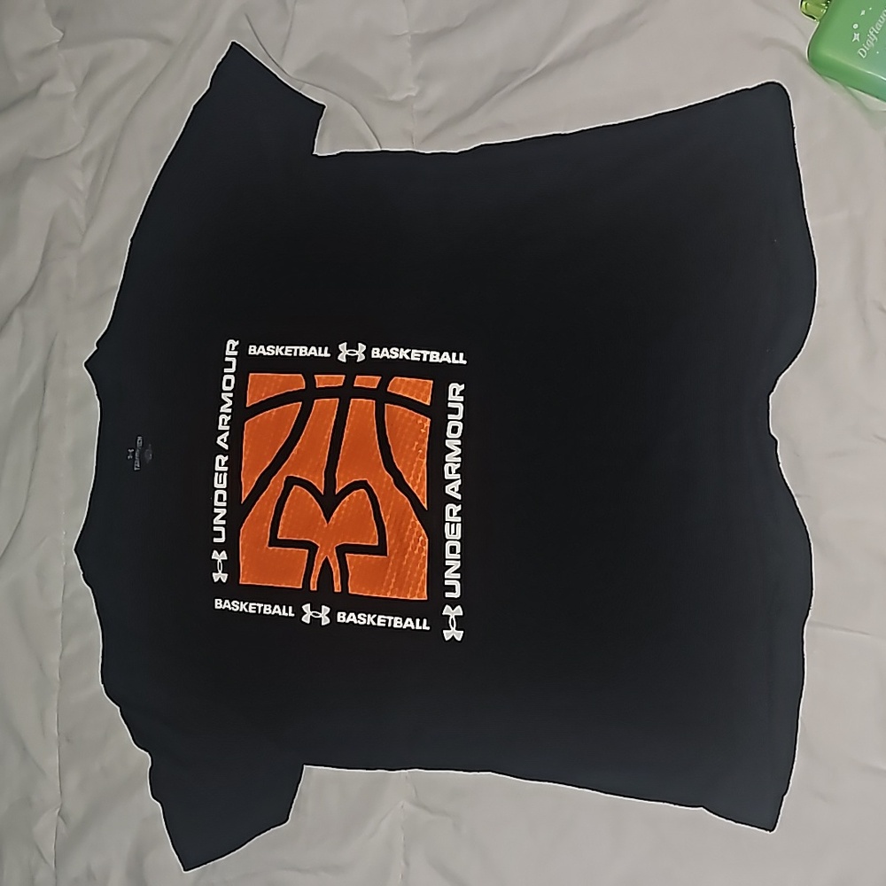 Under Armour short sleeve tee